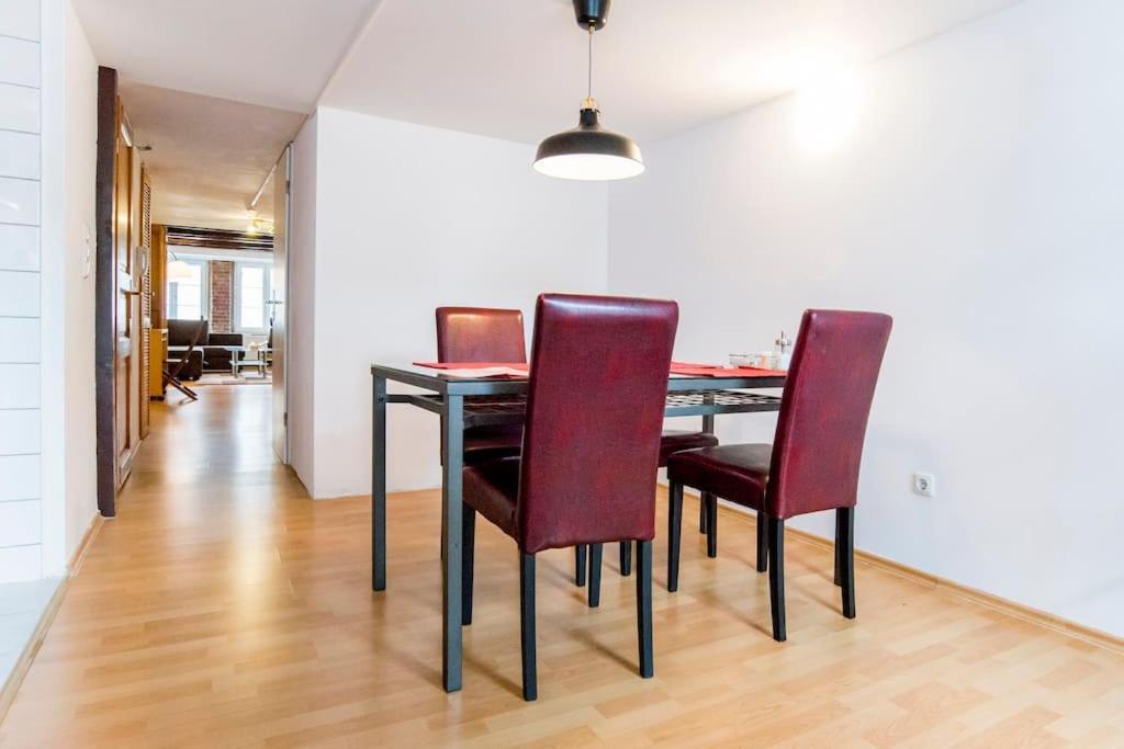 Apartment Maisonette Bolkerstrasse In Düsseldorf